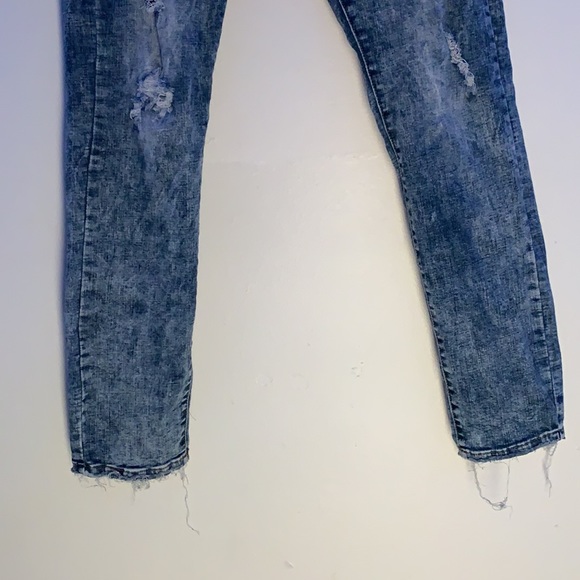 Men’s Distressed Skinny Jeans - Picture 4 of 4